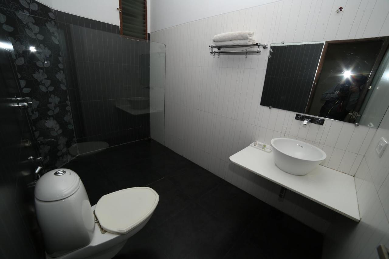 Hotel Starvilla Mount Âbû Extérieur photo