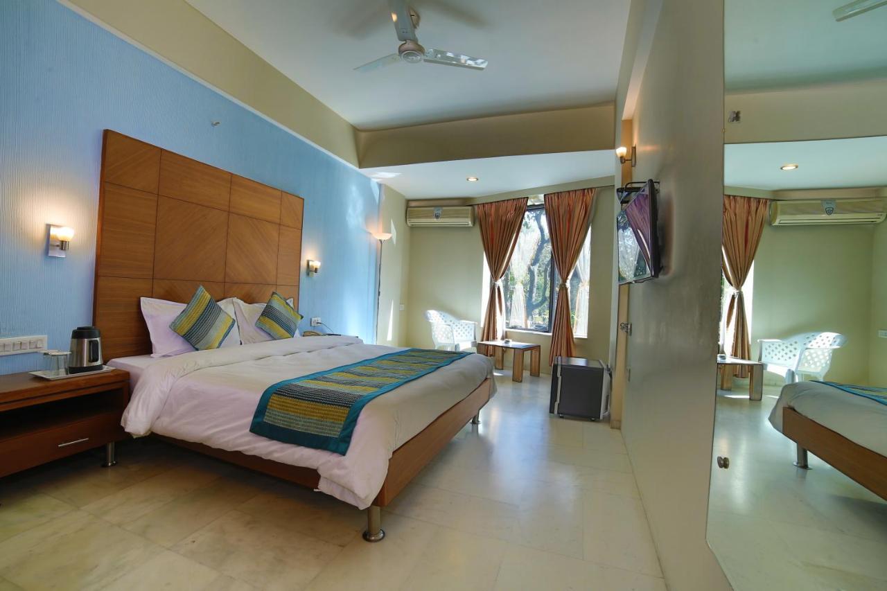 Hotel Starvilla Mount Âbû Extérieur photo